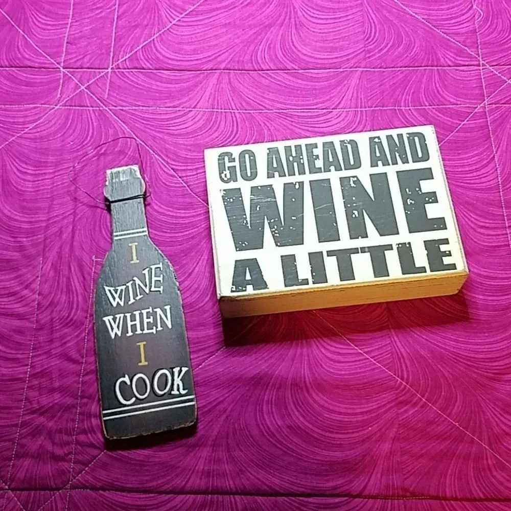 ✔ 5 for $25 Wine decoration set